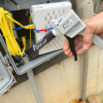 Finish Line Caulk – Precision Hand Dispenser Kit with Acrylic Urethane Sealant (55 mL Tubes)